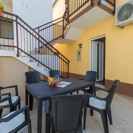 Slavka Apartamento *
